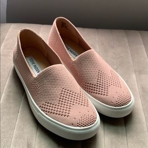 Steve Madden Sneakers